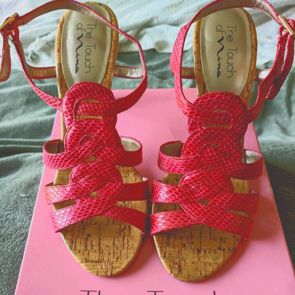 The Touch of Nina Hot Pink Sandals - 7.5 M